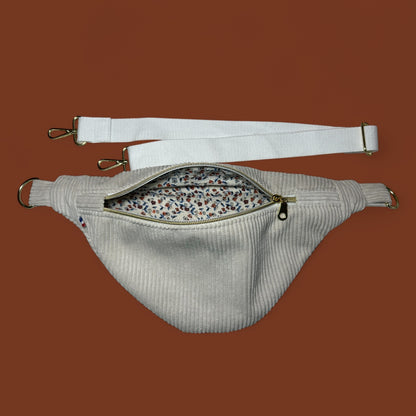 Banane velours côtelé crème