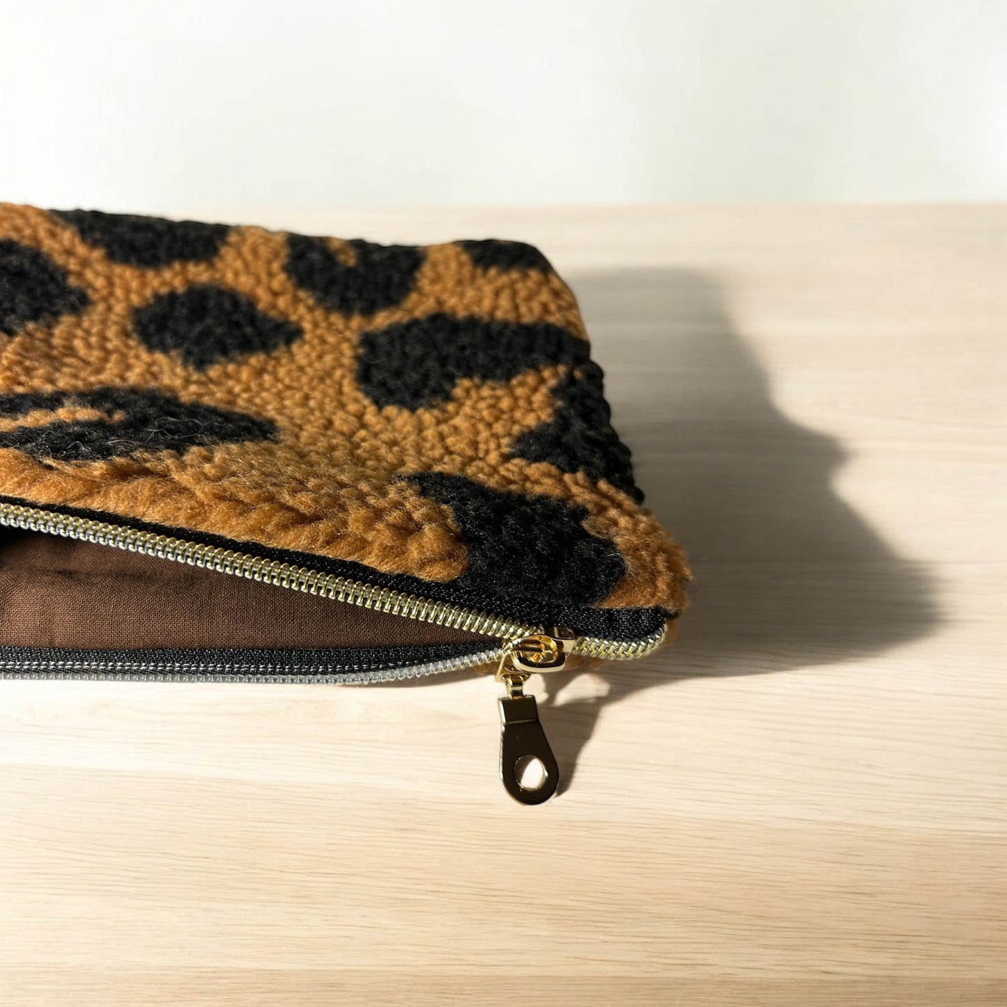 Pochette moumoute léopard marron