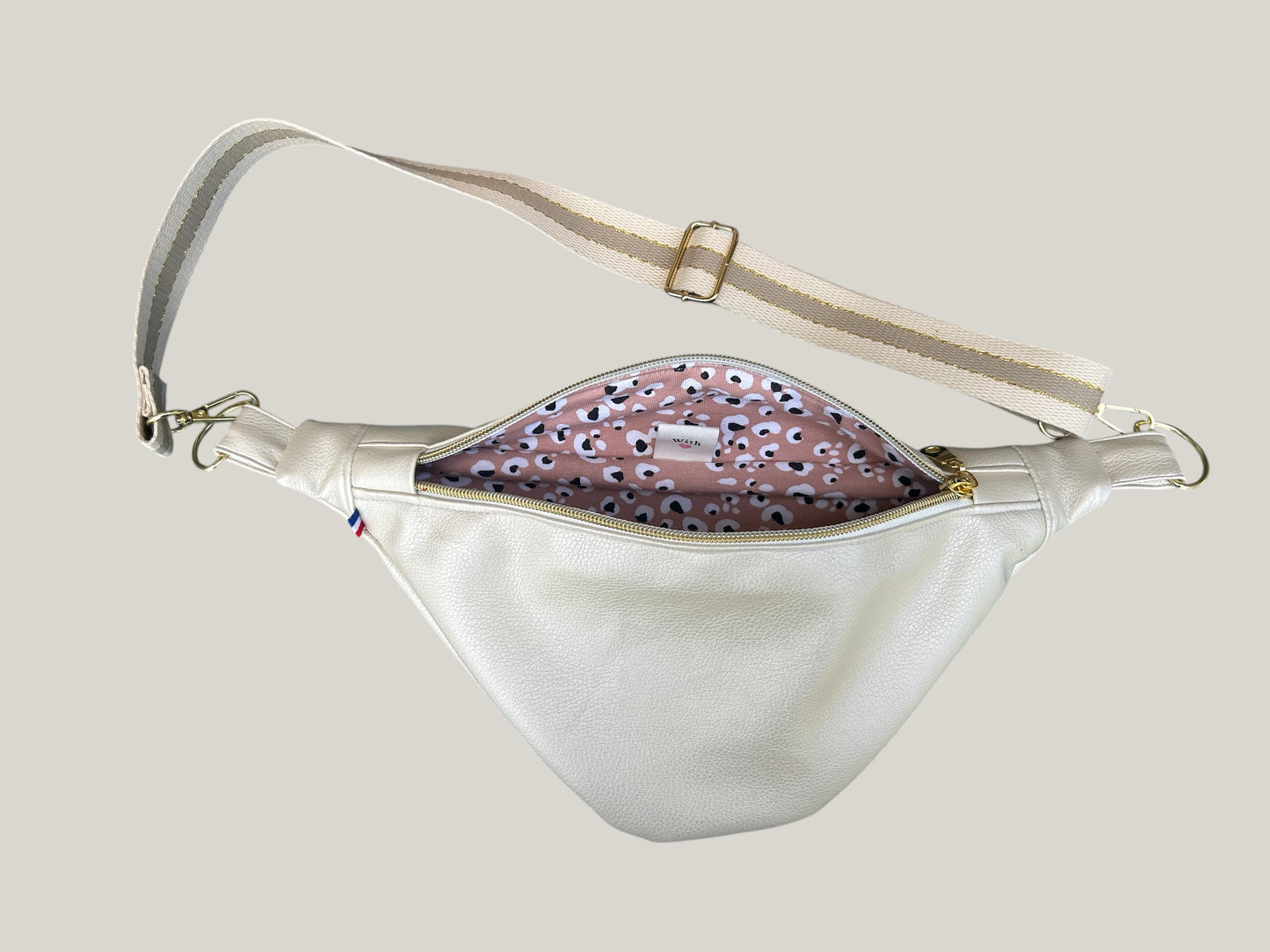 Banane simili cuir doré