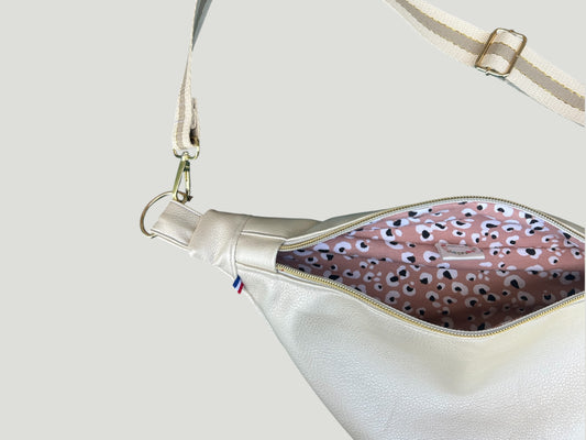 Banane simili cuir doré