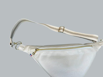 Banane simili cuir doré