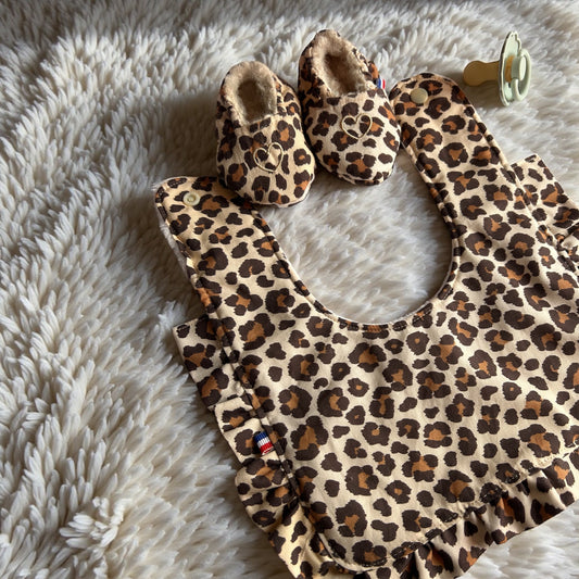 Coffret naissance bavoir et chaussons