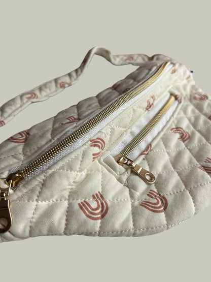 Banane matelassée arc-en-ciel